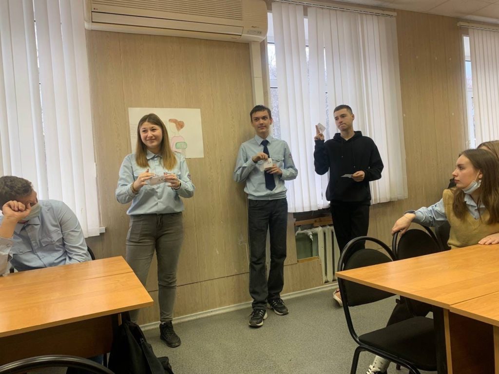 30.11.2021 в Узловском железнодорожном техникуме-филиала ПГУПС В рамках предметной недели была проведена викторина по дисциплине Технические средства под руководством преподавателя Макридиной С.С