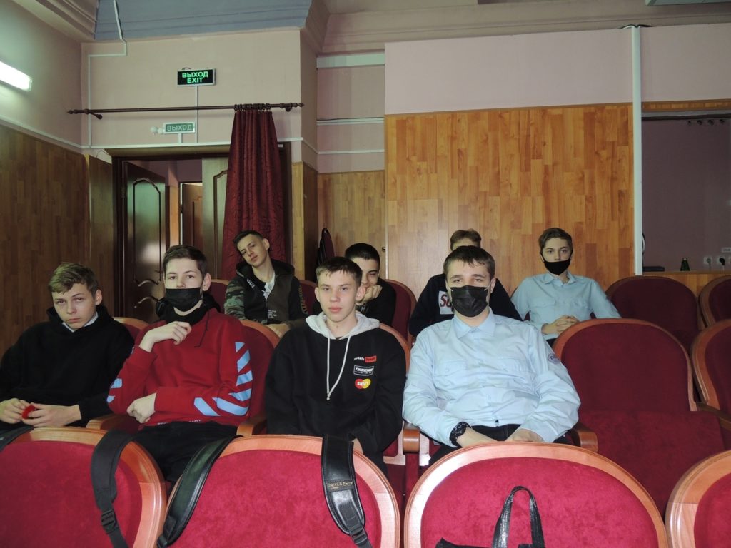 ПЬЕСА «НЕ ПОКИДАЙ МЕНЯ»